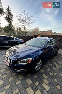 Седан Volvo S60 2014 в 