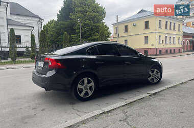 Седан Volvo S60 2010 в 