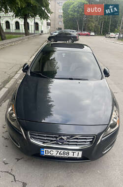 Седан Volvo S60 2010 в 