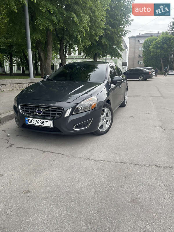Седан Volvo S60 2010 в Житомире