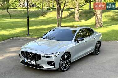 Седан Volvo S60 2024 в 