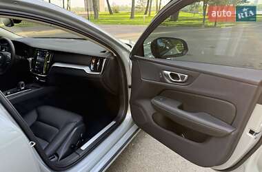 Седан Volvo S60 2024 в 