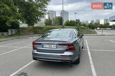 Седан Volvo S60 2019 в 