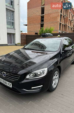 Седан Volvo S60 2015 в Киеве