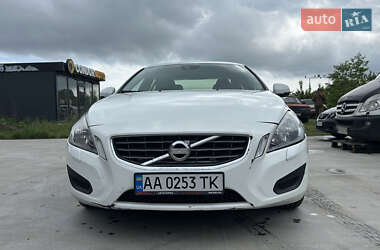 Седан Volvo S60 2011 в 