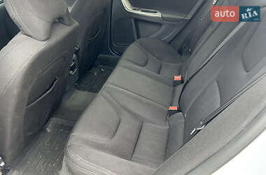 Седан Volvo S60 2011 в 