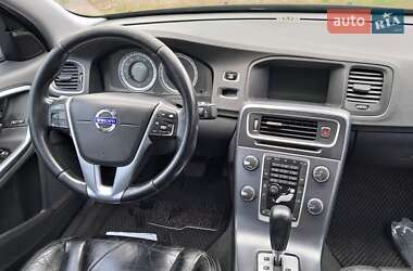 Седан Volvo S60 2011 в 
