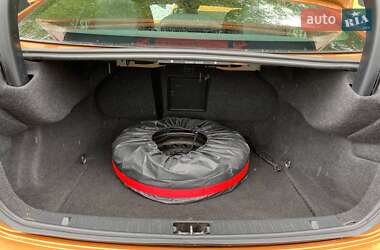 Седан Volvo S60 2012 в 