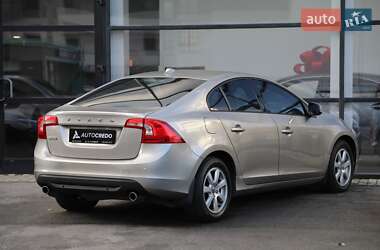 Седан Volvo S60 2014 в 