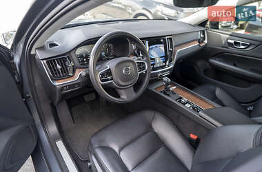 Седан Volvo S60 2021 в 