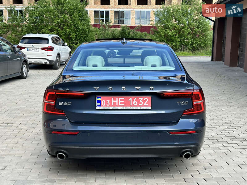 Седан Volvo S60 2019 в Рівному