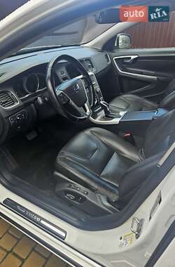 Седан Volvo S60 2014 в 
