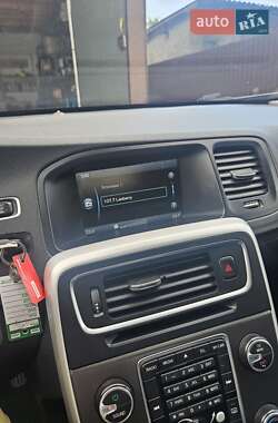 Седан Volvo S60 2014 в 