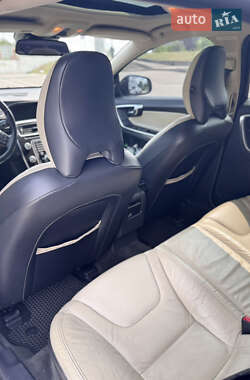 Седан Volvo S60 2010 в 