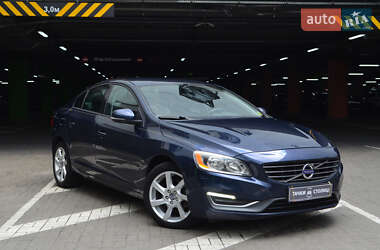 Седан Volvo S60 2014 в Киеве