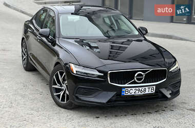 Седан Volvo S60 2019 в 
