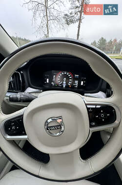 Седан Volvo S60 2019 в 