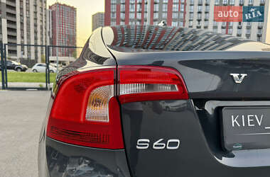 Седан Volvo S60 2014 в 