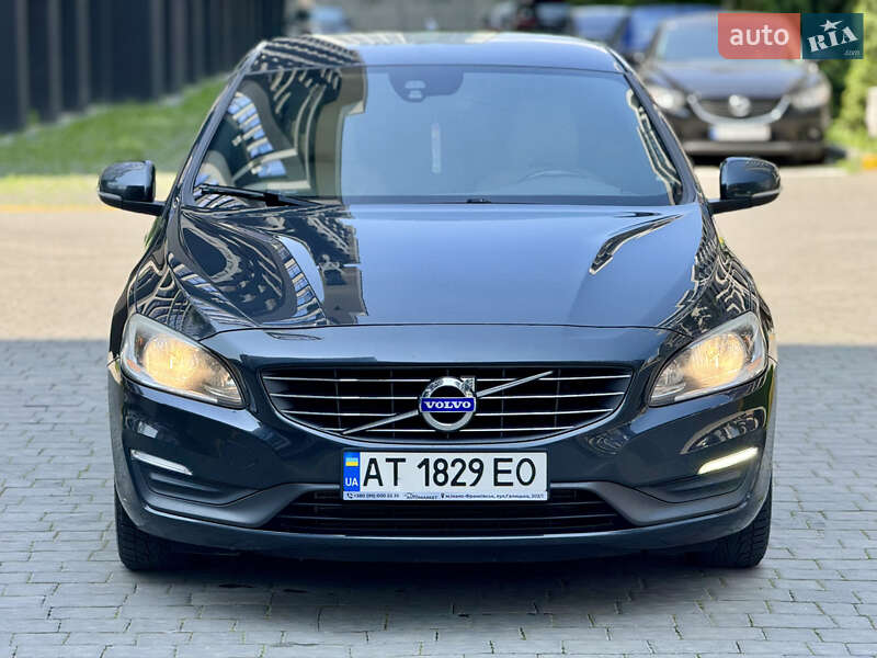 Седан Volvo S60 2014 в Ивано-Франковске