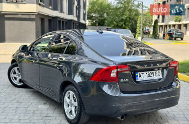 Седан Volvo S60 2014 в 