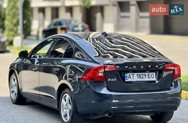 Седан Volvo S60 2014 в 