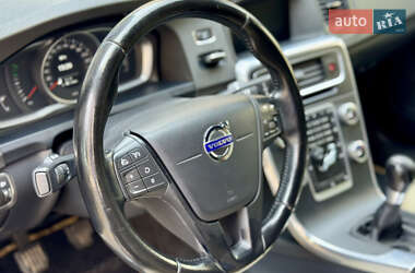 Седан Volvo S60 2014 в 