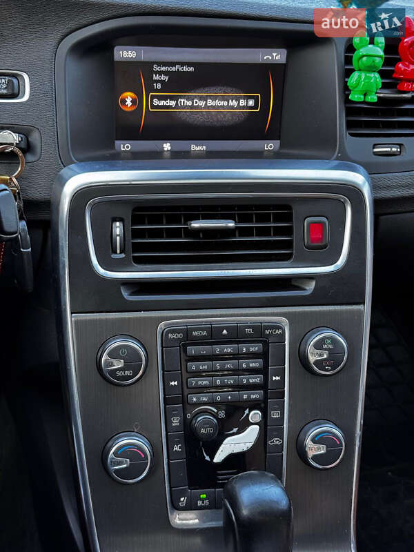 Седан Volvo S60 2011 в Черновцах фото 12 Седан Volvo S60 2011 в Черновцах