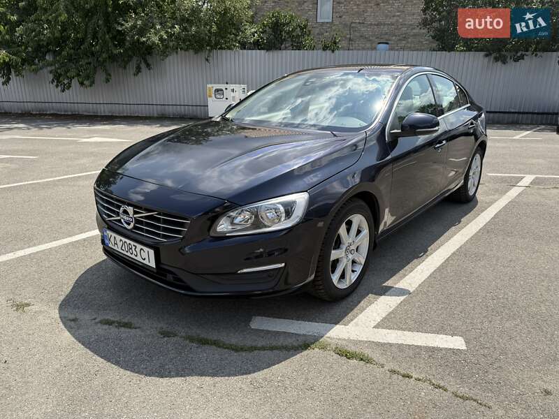 Седан Volvo S60 2015 в Києві