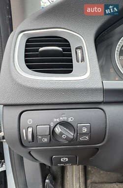 Седан Volvo S60 2012 в 