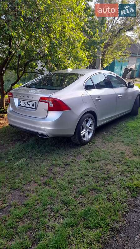 Седан Volvo S60 2015 в Полтаве