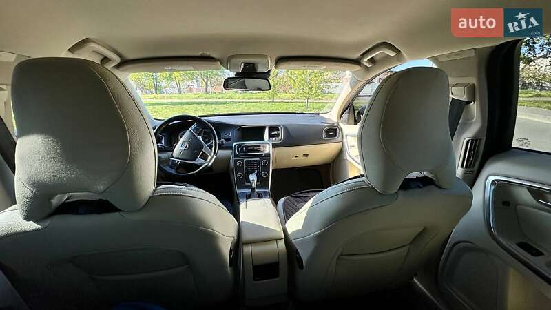 Седан Volvo S60 2012 в Борисполі