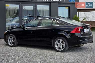 Седан Volvo S60 2012 в 
