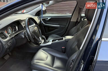 Седан Volvo S60 2014 в 