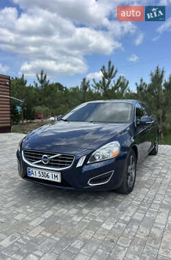 Volvo S60 2011