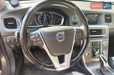 Седан Volvo S60 2015 в Одесі