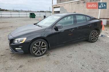 Седан Volvo S60 2017 в 