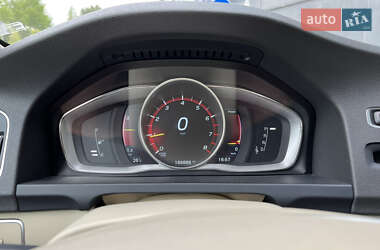 Седан Volvo S60 2015 в 