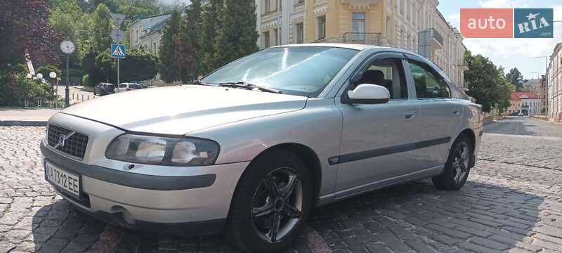 Седан Volvo S60 2000 в 