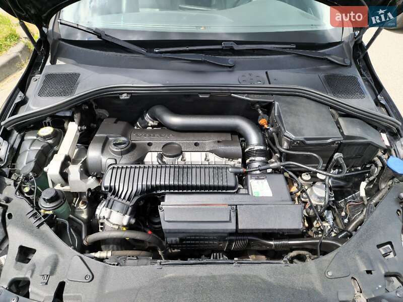 Седан Volvo S60 2012 в Львове