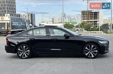 Седан Volvo S60 2021 в 