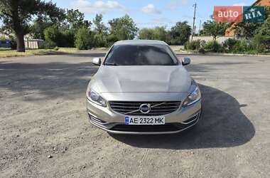 Седан Volvo S60 2016 в 