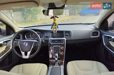 Седан Volvo S60 2016 в 