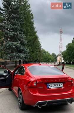 Седан Volvo S60 2012 в 