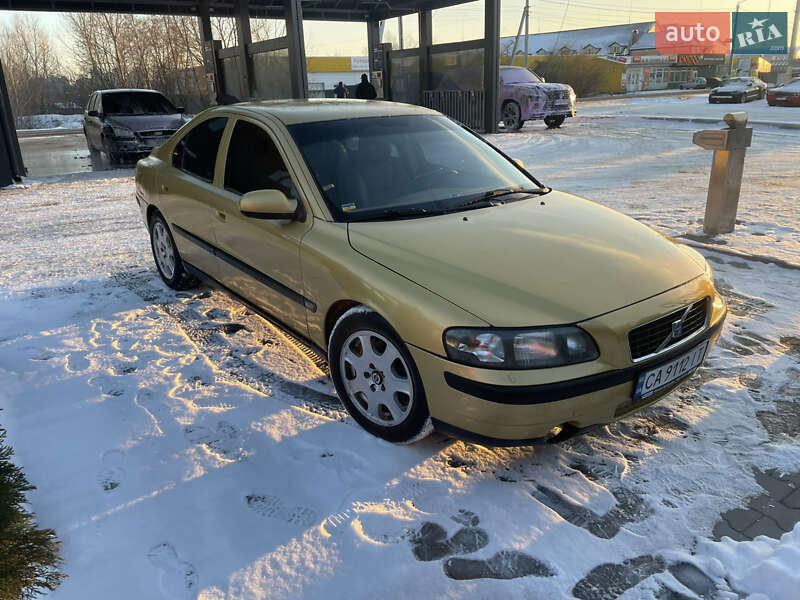 Седан Volvo S60 2001 в Киеве