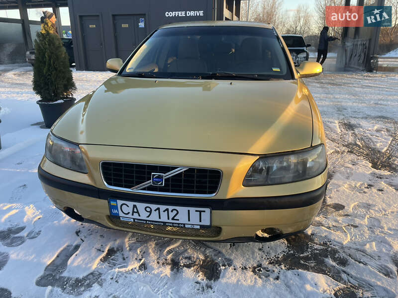Седан Volvo S60 2001 в Киеве