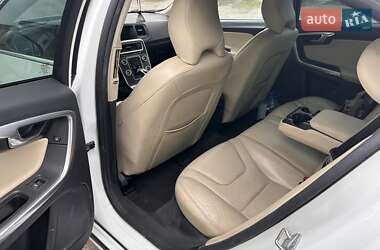 Седан Volvo S60 2016 в 