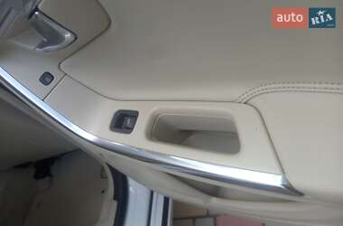 Седан Volvo S60 2015 в 