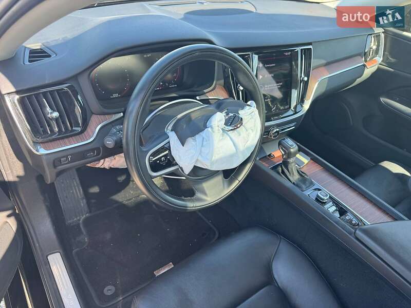 Седан Volvo S60 2021 в Львове фото 15 Седан Volvo S60 2021 в Львове