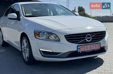Седан Volvo S60 2013 в 