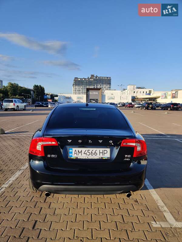 Седан Volvo S60 2011 в Житомире
